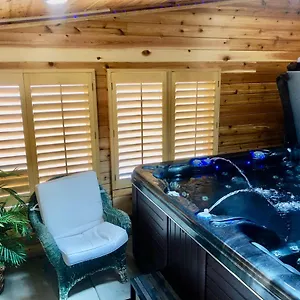  Apartment Blue Bear 3br 2ba Dtc Private Hot Tub United States