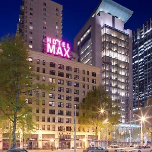 Max *** Seattle